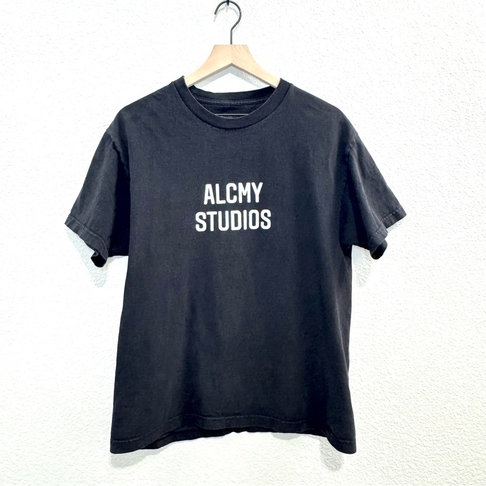 3/$20 ALCMY STUDIOS Black Graphic T-Shirt Size L Unisex Streetwear Vintage